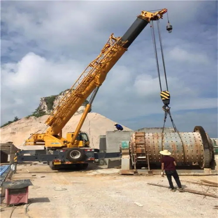 西区吊车的运输费用是否包含在租赁费用中